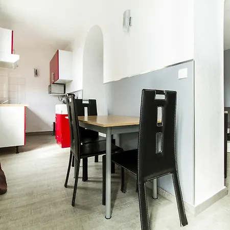 Florella Republique Apartment